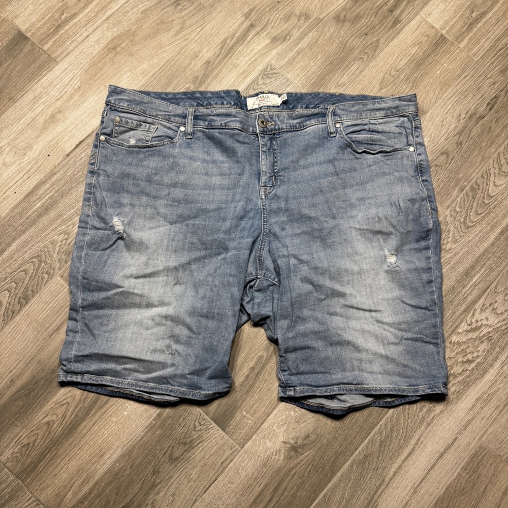 Torrid Denim First At Fit Distressed Bermuda Shorts Light Wash Plus Size 26